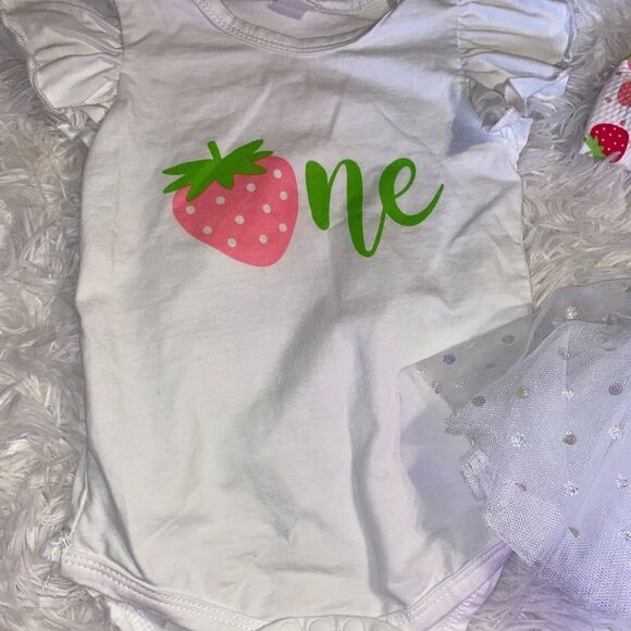 Strawberry-Themed Kids Accessory Set - Picture 2 of 5